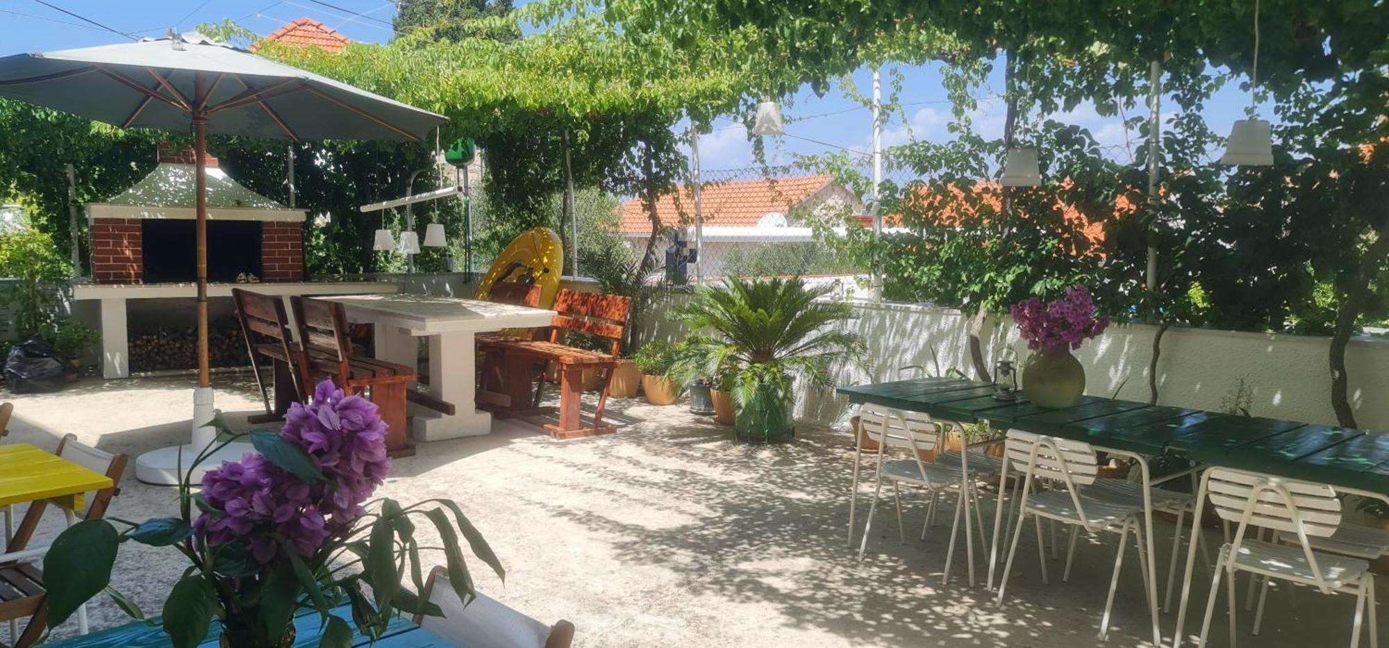 Guesthouse Lidija Sutivan Bagian luar foto