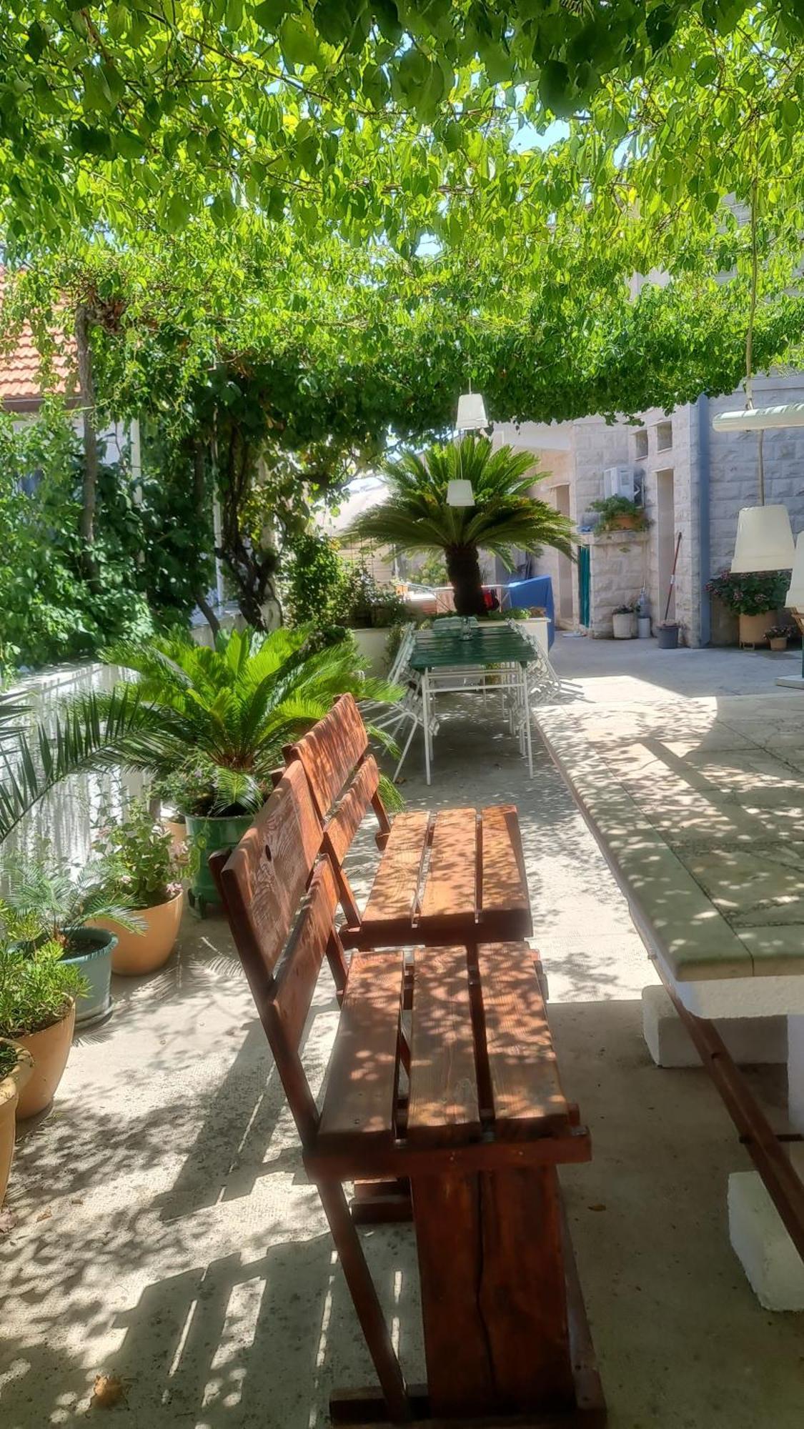 Guesthouse Lidija Sutivan Bagian luar foto