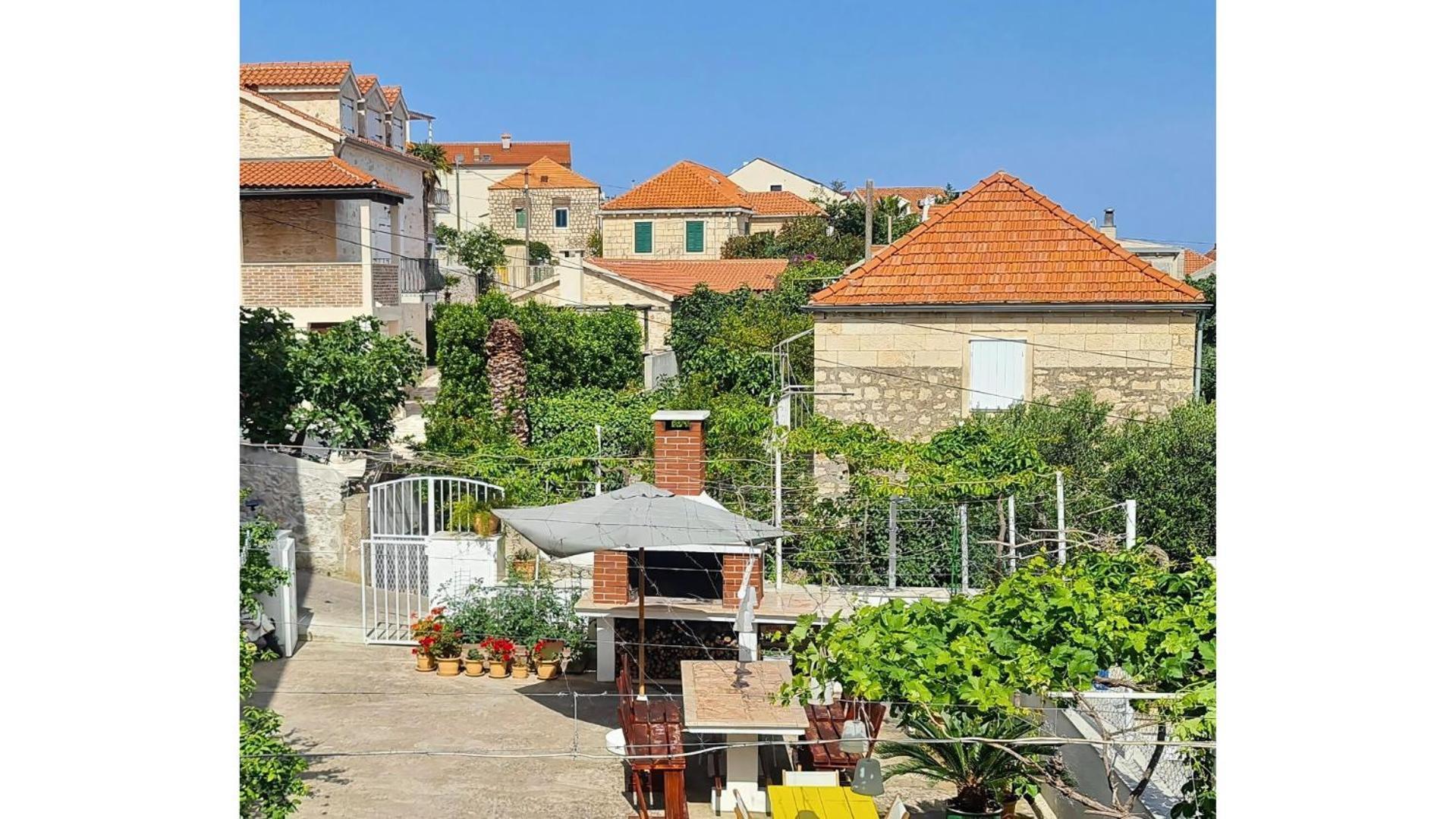 Guesthouse Lidija Sutivan Bagian luar foto